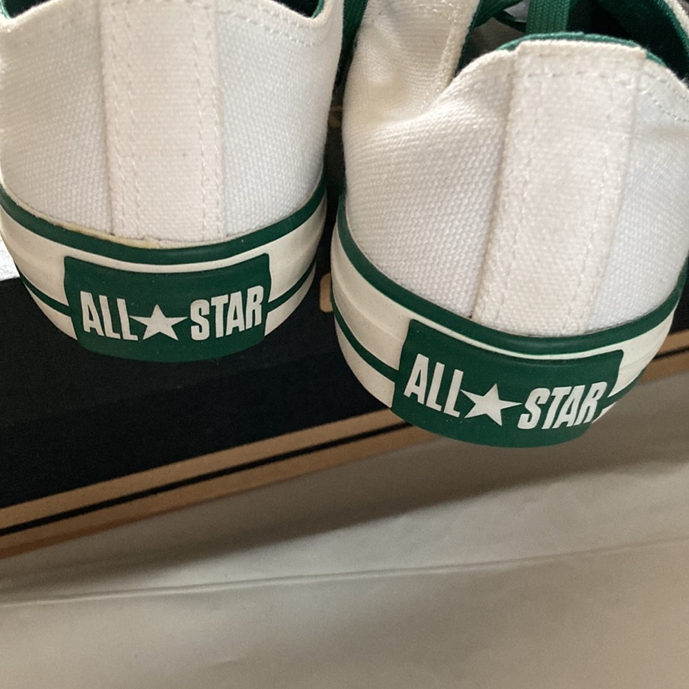 Converse - Picture 3 of 5